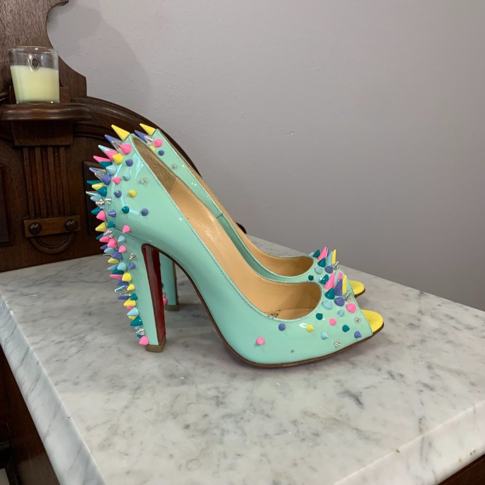 Louboutin Jurayoo 100 Candy Spike Pumps size 35 Peep Toe - Picture 2 of 13